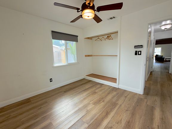 5th image of 4504 Moraga Ave