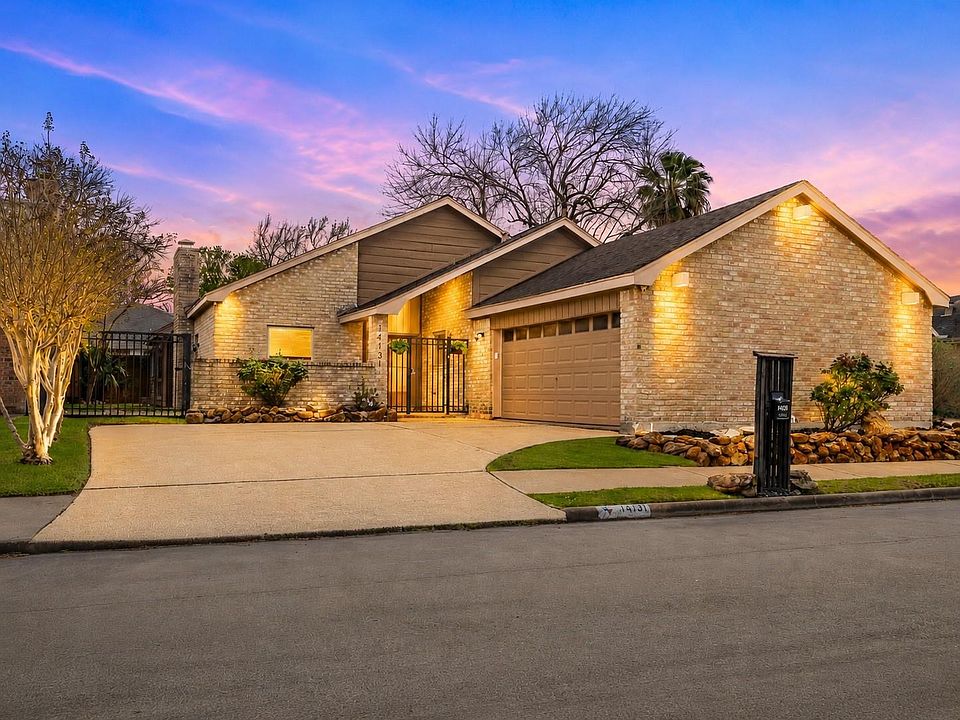 1st image of 14131 Hillvale Dr