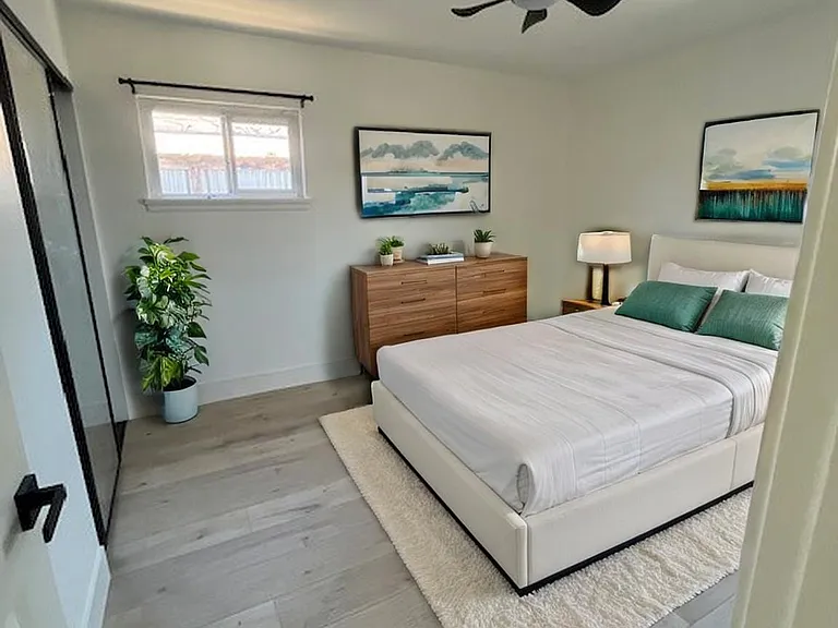 2414 Santa Ana Ave #A — Photo 6
