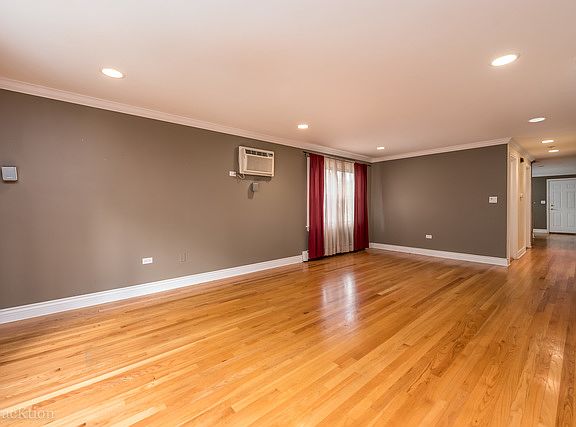 5th image of 2207 N 74th Ct APT 1