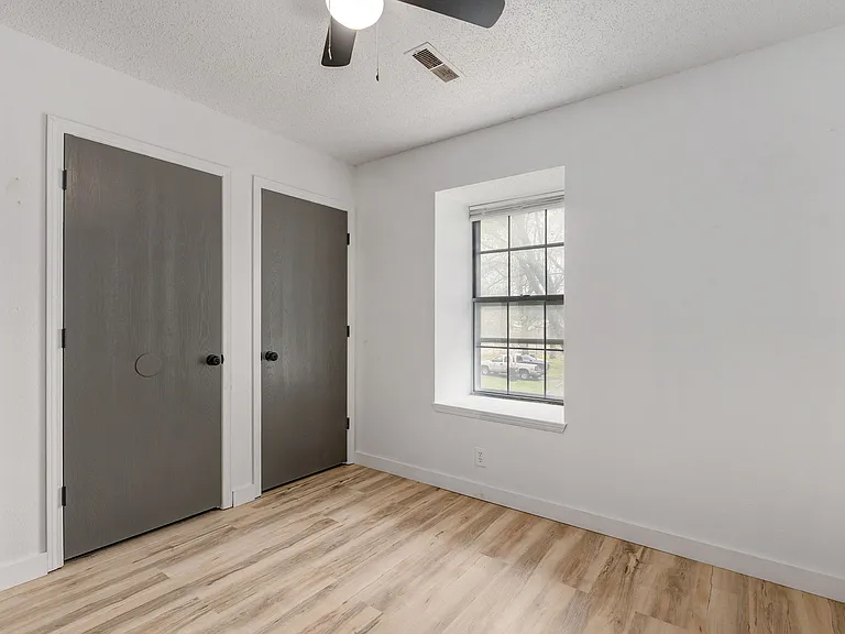 1221 S Park Ave #15 — Photo 14