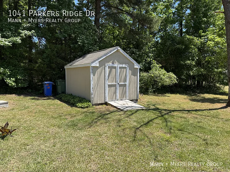 1041 Parkers Ridge Dr — Photo 26
