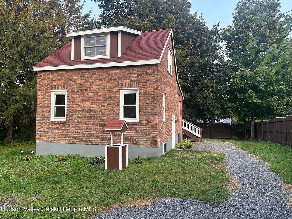 1st image of 134 Lower Post Road