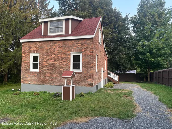 134 Lower Post Road, Ghent, NY 12075