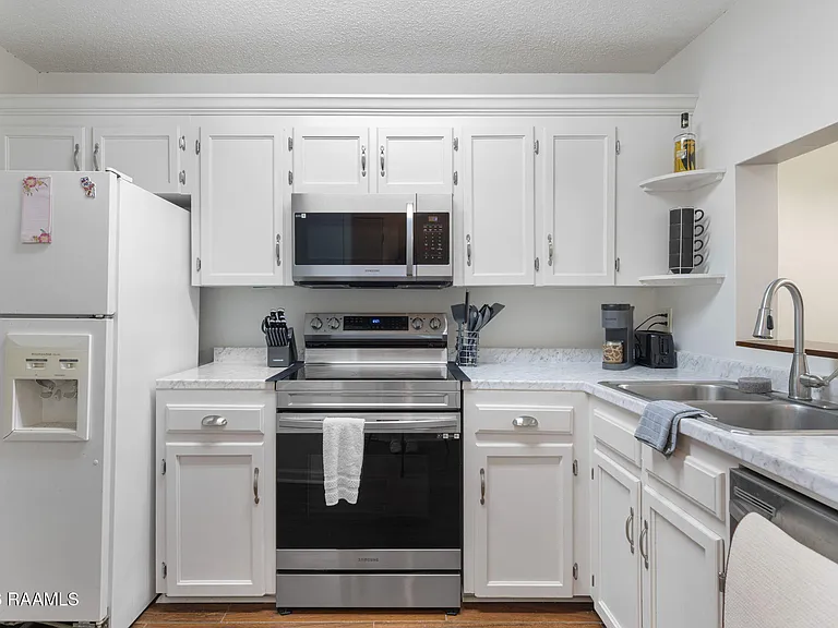109 Southfield Pkwy — Photo 11