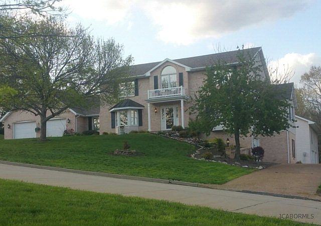 1st image of 2704 Cedarwood Ct