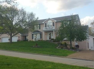 2704 Cedarwood Ct, Jefferson City, MO 65109
