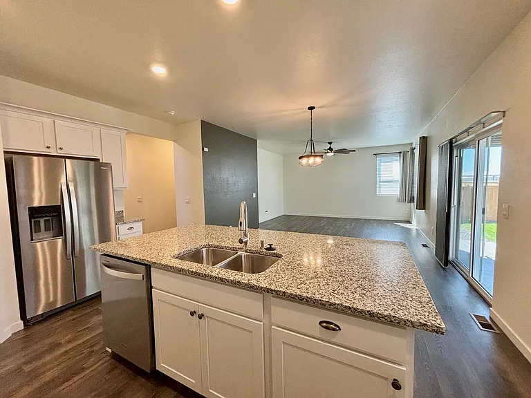 6395 Calla Lily St — Photo 6