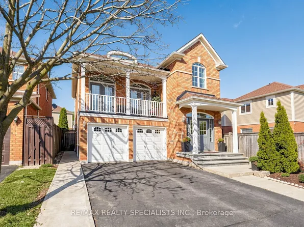 193 Queen Mary Dr, Brampton, ON L7A 1Y3