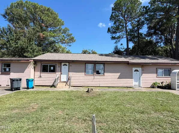 3010 Martin St, Pascagoula, MS 39581