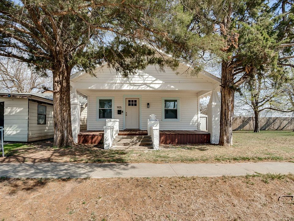 1st image of 905 E Rogers St