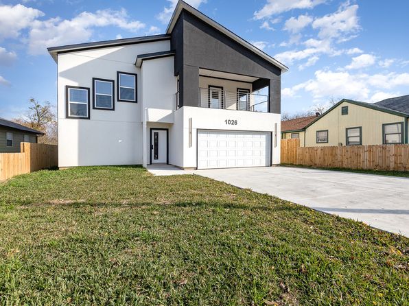 1026 N Tatum Ave, Dallas, TX 75211