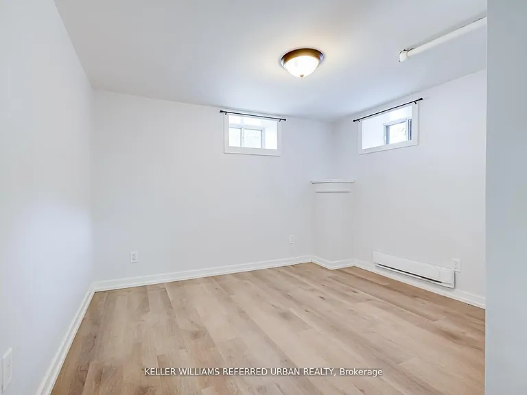 2556 Lake Shore Blvd W #LOWER — Photo 15