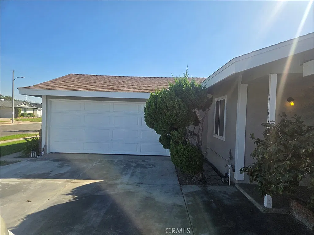 4 bed, 1430 sqft, $4,800 — Photo 3