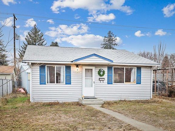 3rd image of 4723 N Post St