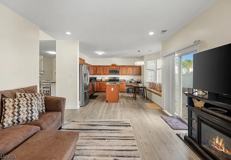 41 Tall Oaks Ct — Photo 21