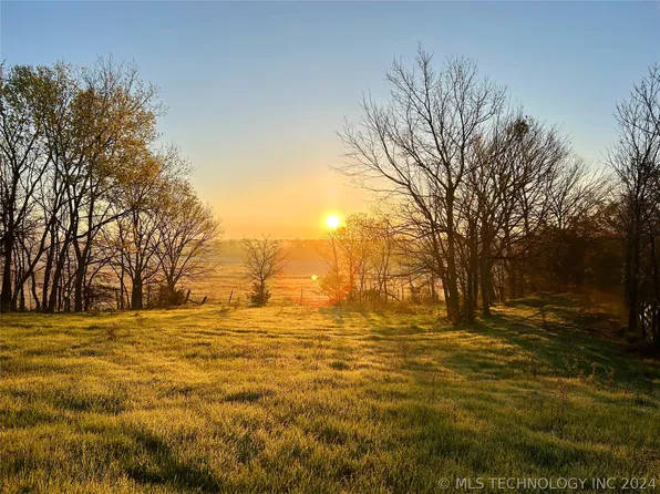 32900 S 240th Rd, Henryetta, OK 74437