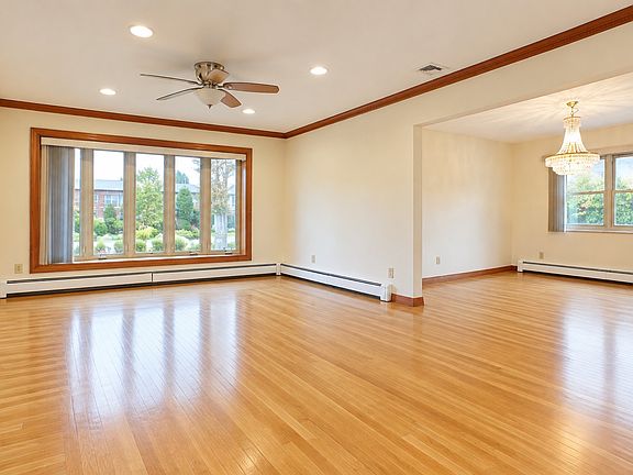 4th image of 1530 8th St #1