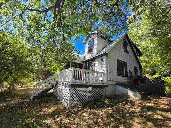 705 Oak St, McCloud, CA 96057