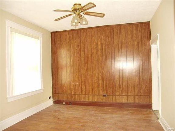 5th image of 4422 Ellenwood Ave