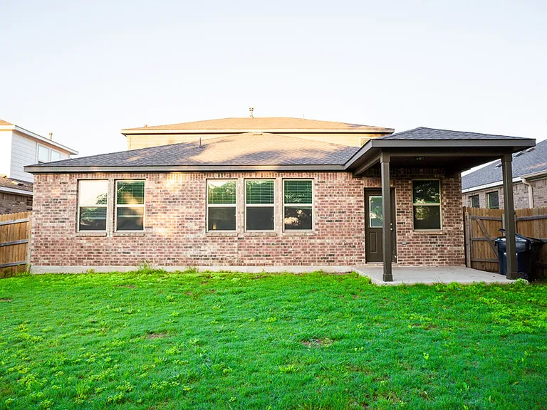 1348 Eagle Ray St — Photo 35