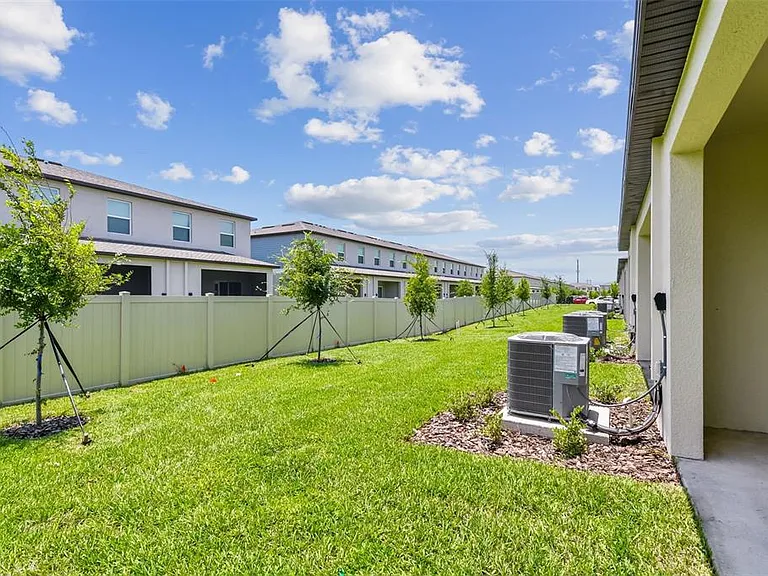 2665 Buttercup Lucine Ln — Photo 49