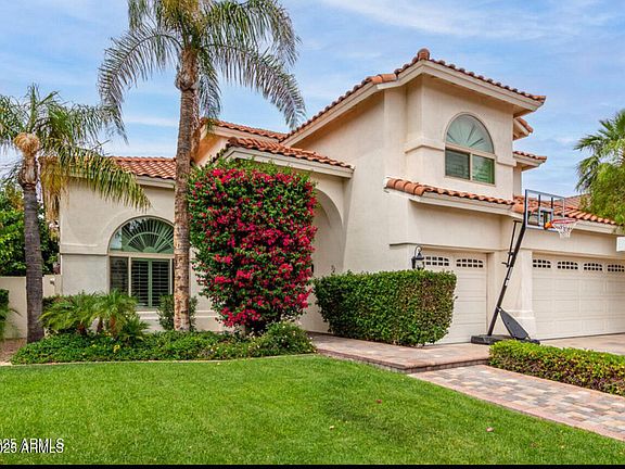 3rd image of 2026 E CORTEZ Drive