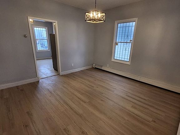 2nd image of 82-90 Wilson Pl