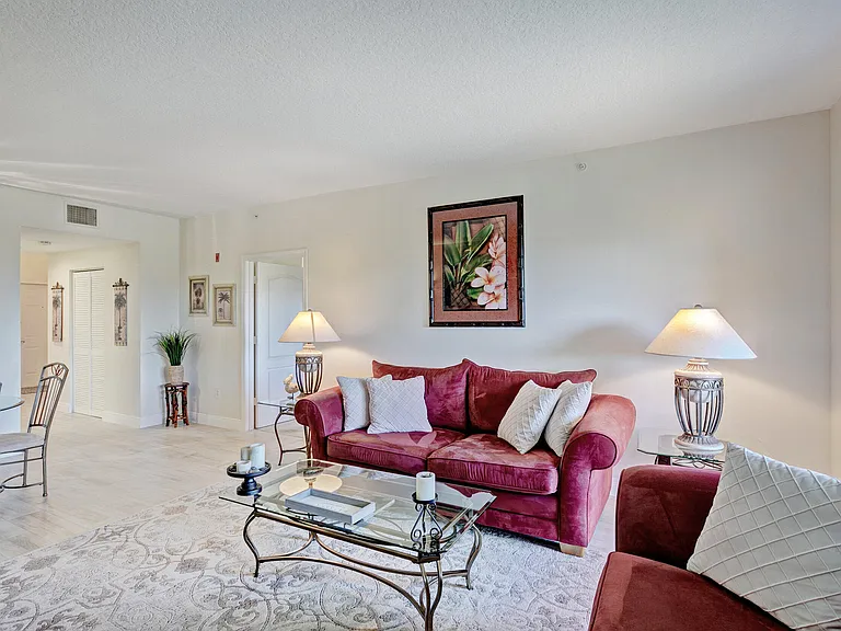 500 Uno Lago Dr #402 — Photo 17