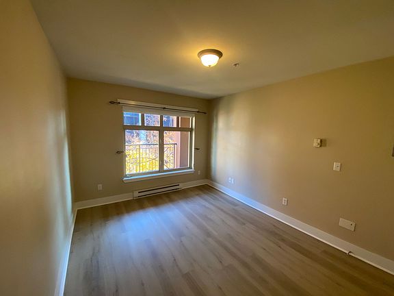 3rd image of 123 Queen Anne Ave #411