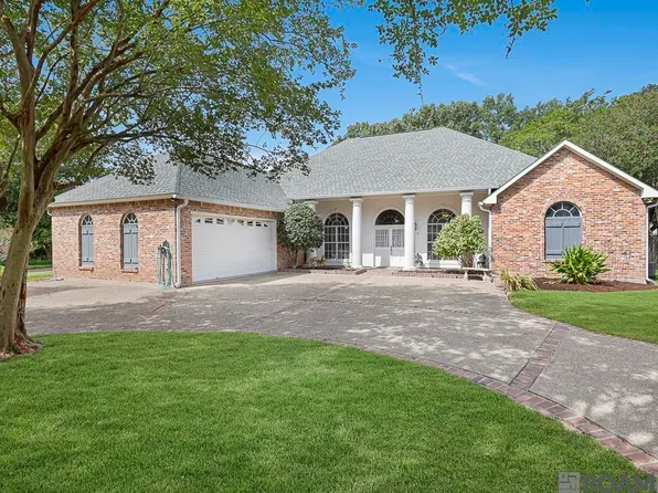 2310 Dove Hollow Dr, Baton Rouge, LA 70809