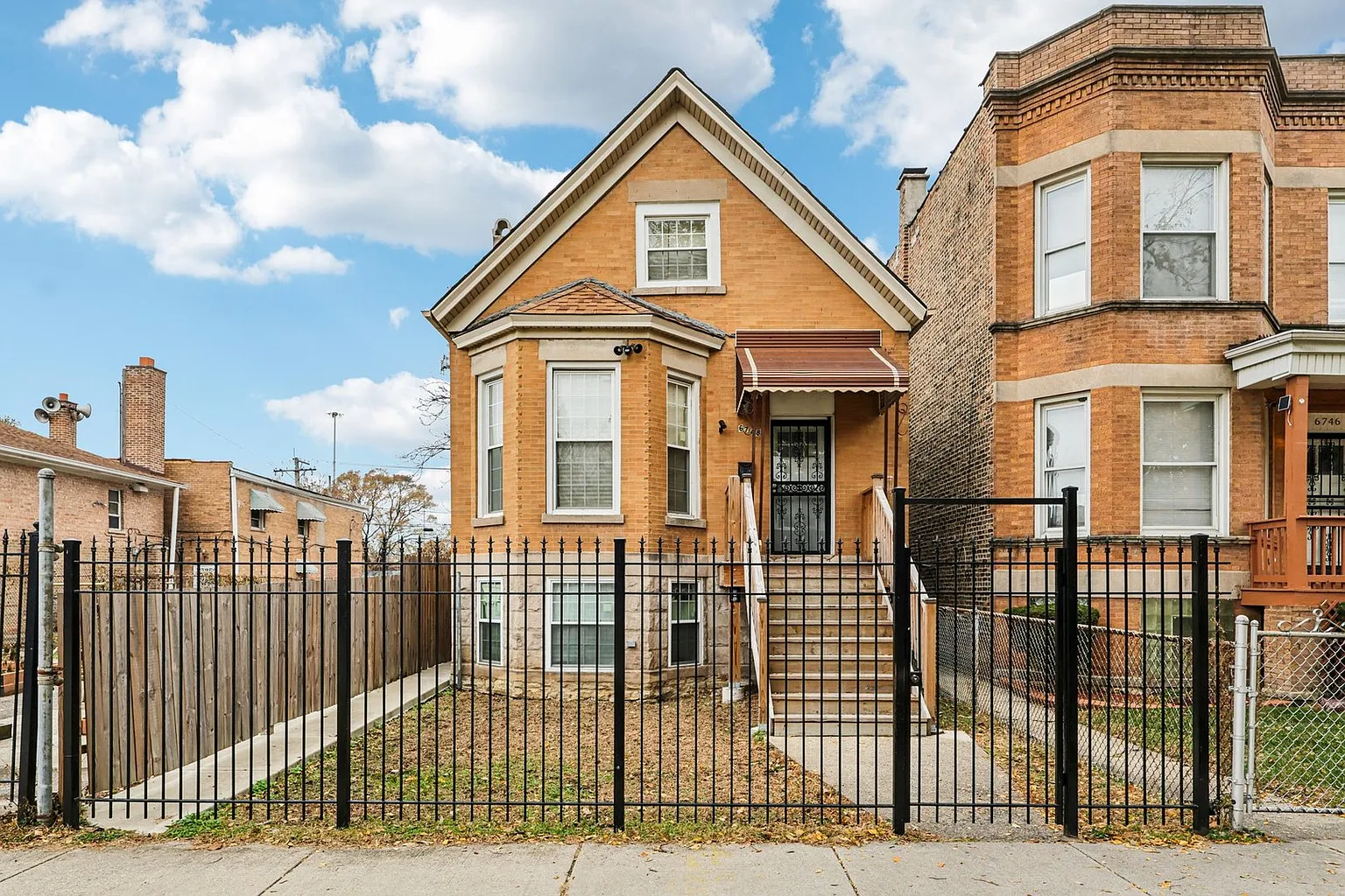 6748 S Wabash Ave photo 1