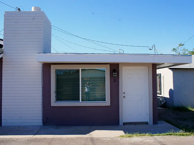 1050 E Fairmount Ave #10 — Photo 12