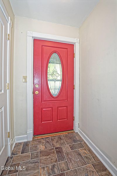 5th image of 109 Schermerhorn Road