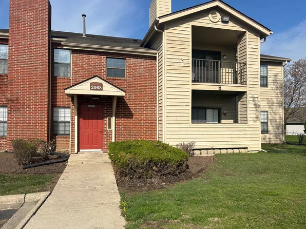 2068 N Rand Rd Unit 210, Palatine, IL 60074