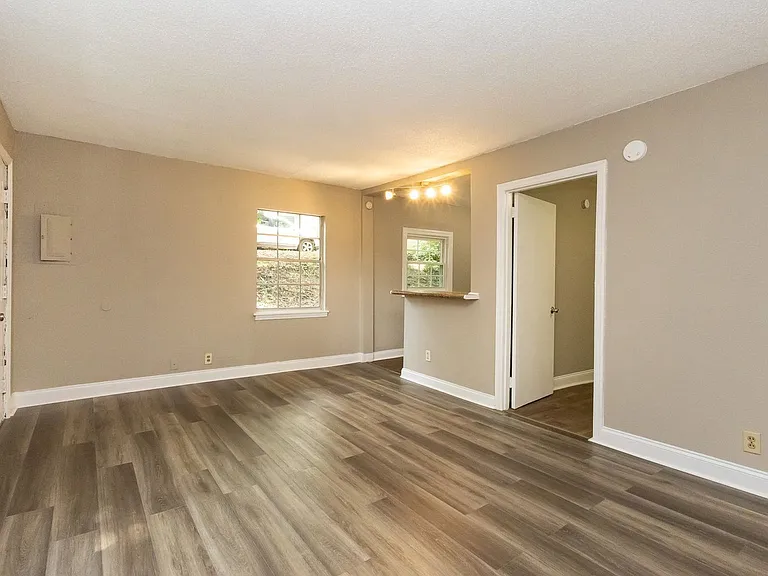 387 Alice Dr #C — Photo 6