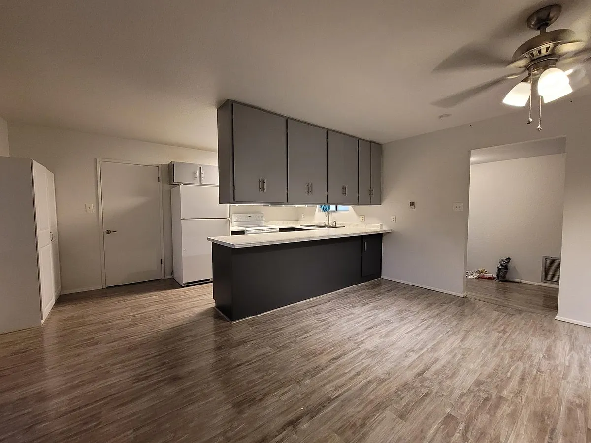 Property Photo - 3030 S Rainbow Ave