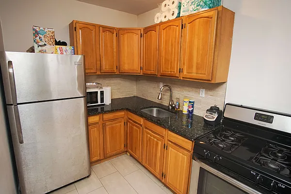 Rented by Nooklyn NYC LLC | media 19