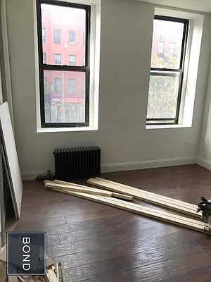 Rented by Bond New York | media 33