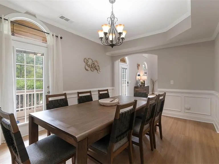 100 Hardwood Ln — Photo 9