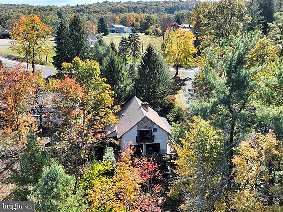 5th image of 649 Wynonah Dr
