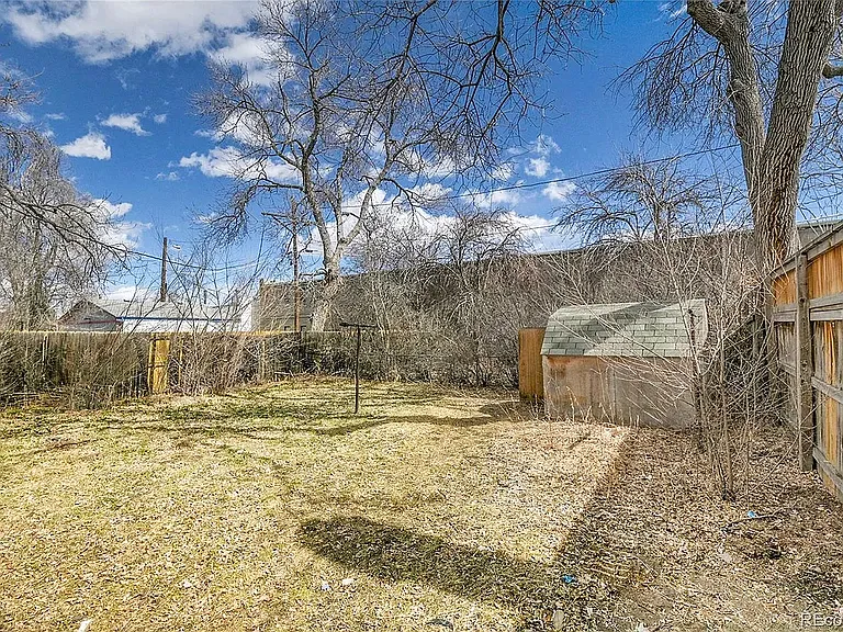 1448 Newport St — Photo 22