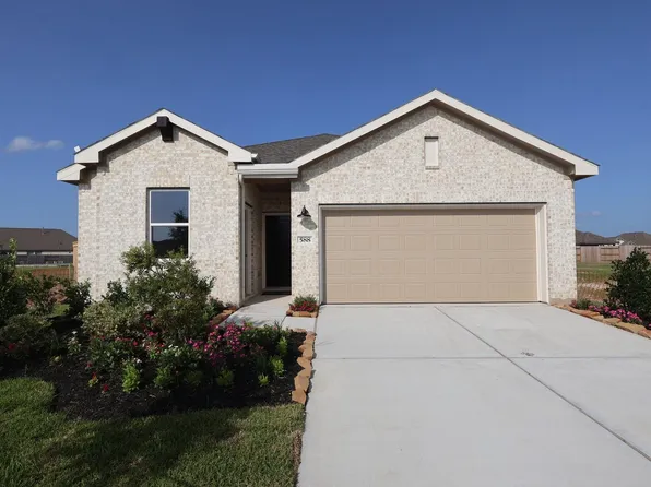588 Day Station Dr, Dayton, TX 77535