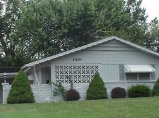 1519 E Berkeley St, Springfield, MO 65804