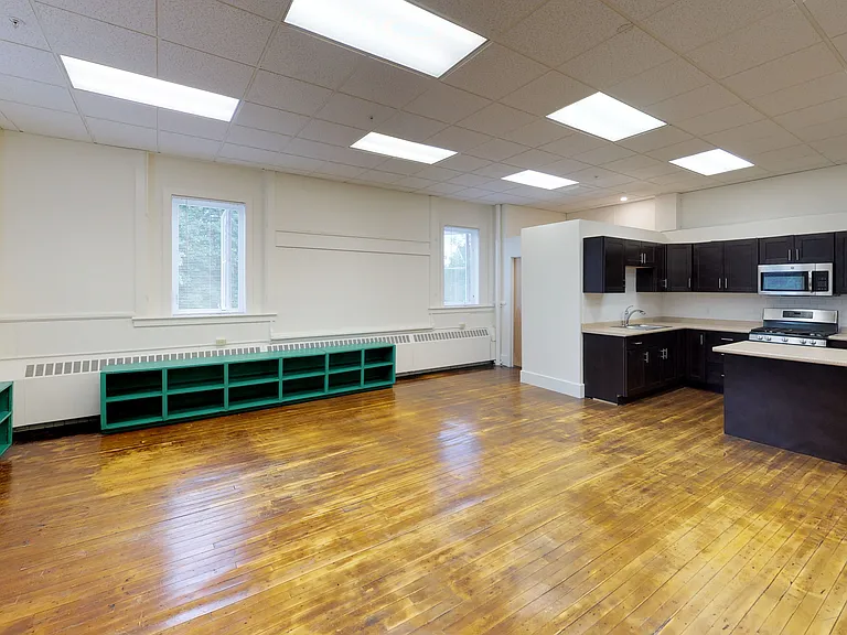 22 School St #3 — Photo 2