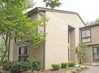 3187 Colchester Brook Ln, Fairfax, VA 22031