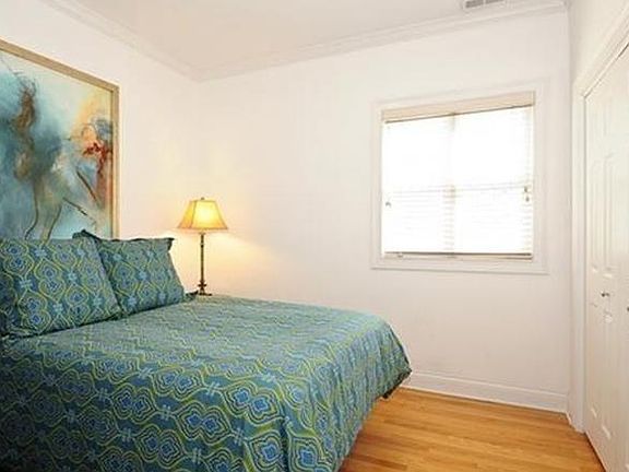4th image of 2508 N Southport Ave #Fl2