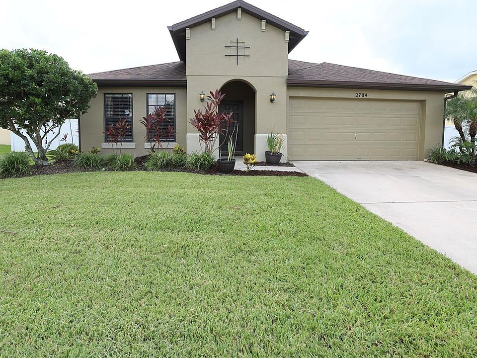 1st image of 2704 Eagle Cliff Dr