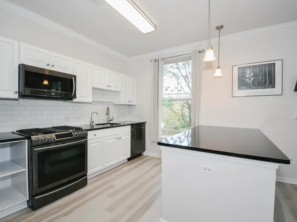 25 Adams Avenue #202, Stamford, CT 06902