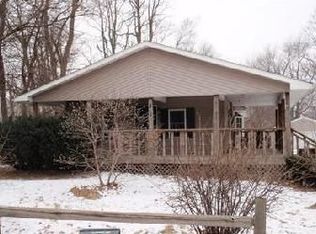 2858 Edgewood St, Portage, IN 46368